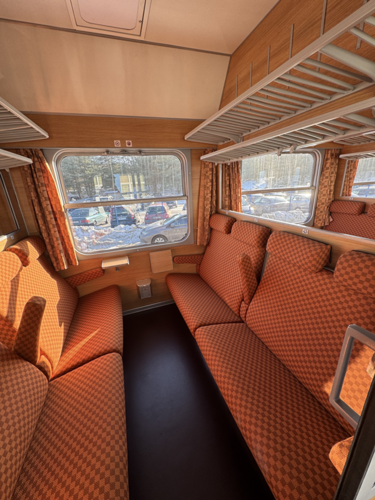 PKP Intercity świętuje 25-lecie. Na tory wyjeżdża pociąg Nieśpieszny